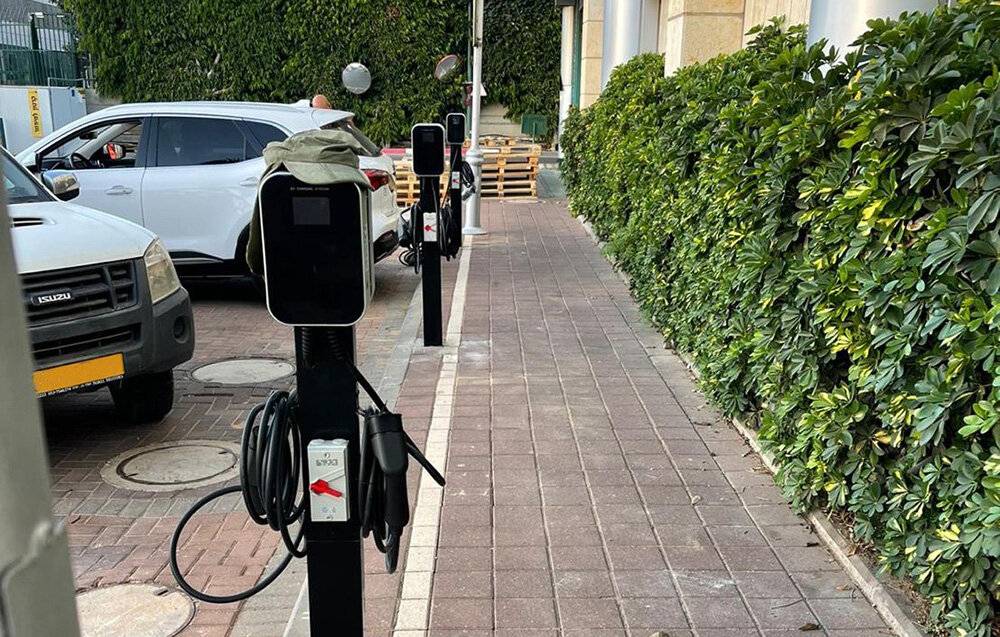 Besen Wand-Autoladegerät BS20 22kW