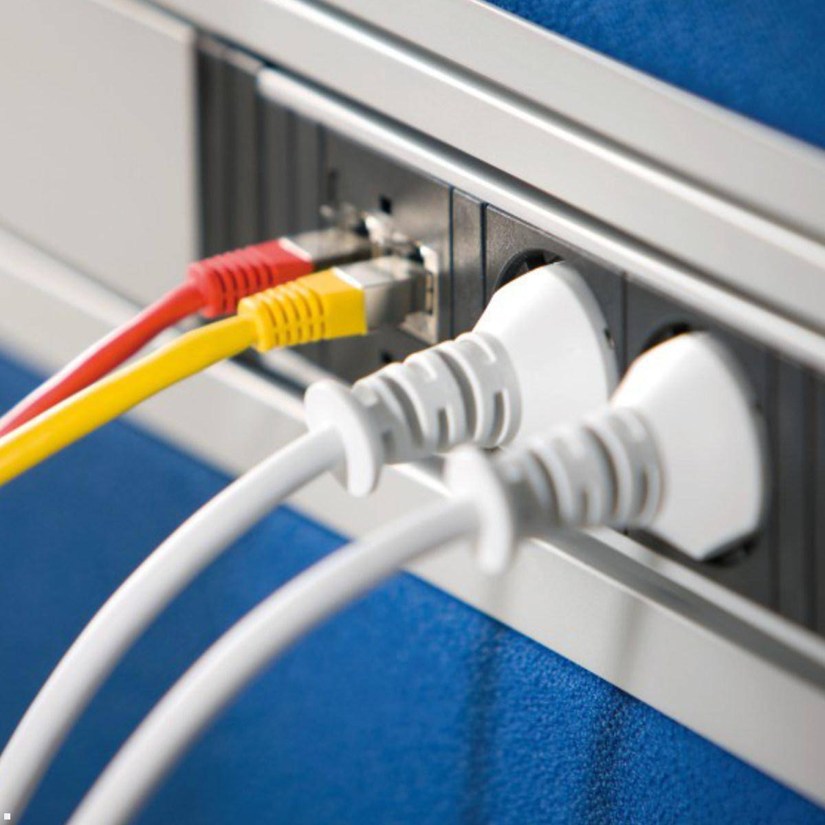 BACHMANN STEP ALU 3xCEE7/3 1xCM GST18