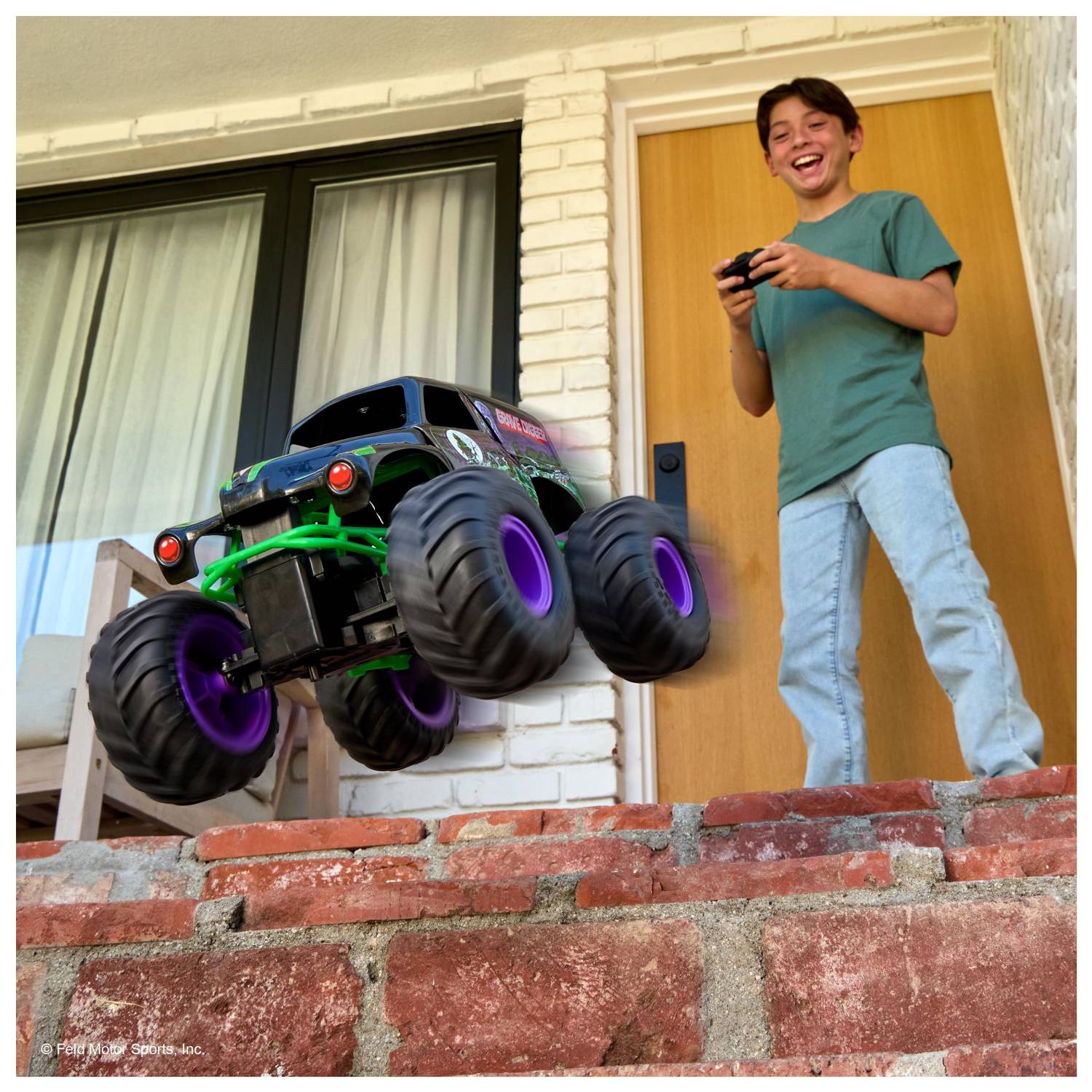 Spin Master Monster Jam - Smash 'n Bash Grave Digger, ferngesteuerter Monstertruck, der sich beim