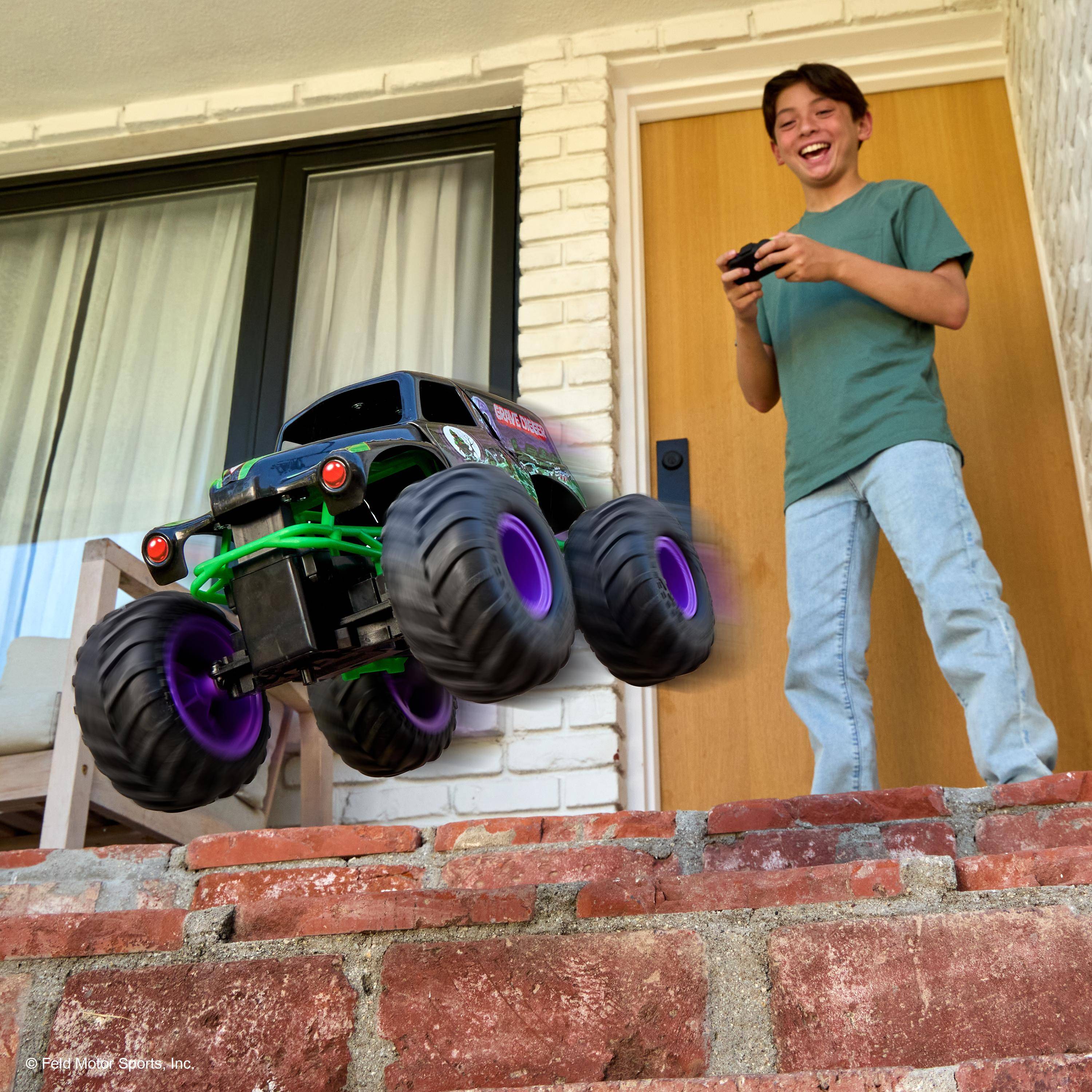 Spin Master Monster Jam - Smash 'n Bash Grave Digger, ferngesteuerter Monstertruck, der sich beim