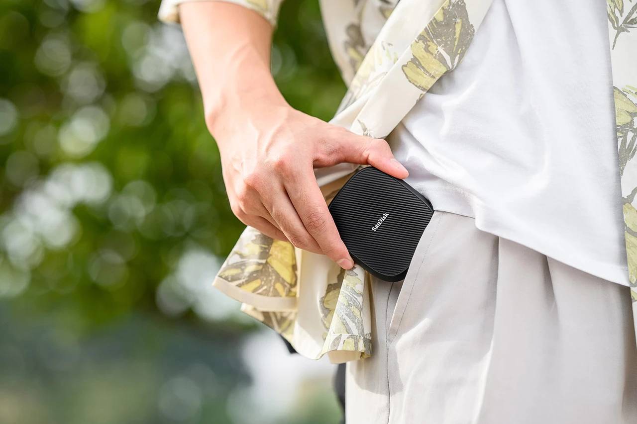 Phone - SSD - 2 TB - extern (tragbar) - USB 3.2 Gen 2 (USB-C Steckverbinder)