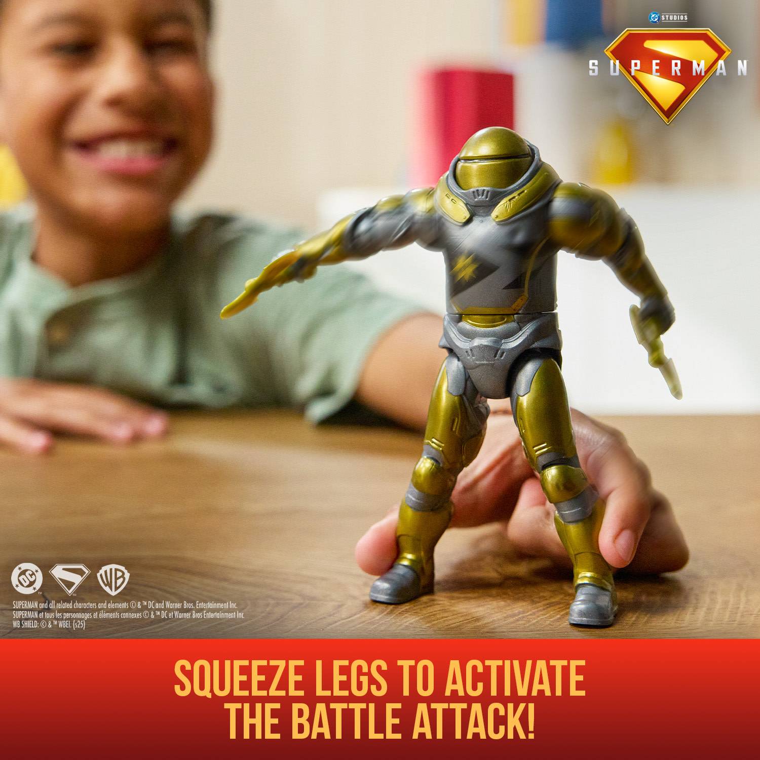Spin Master DC Comics Superman - 15cm The Hammer Deluxe Action-Figur, 4 Jahr(e), Gold, Grau