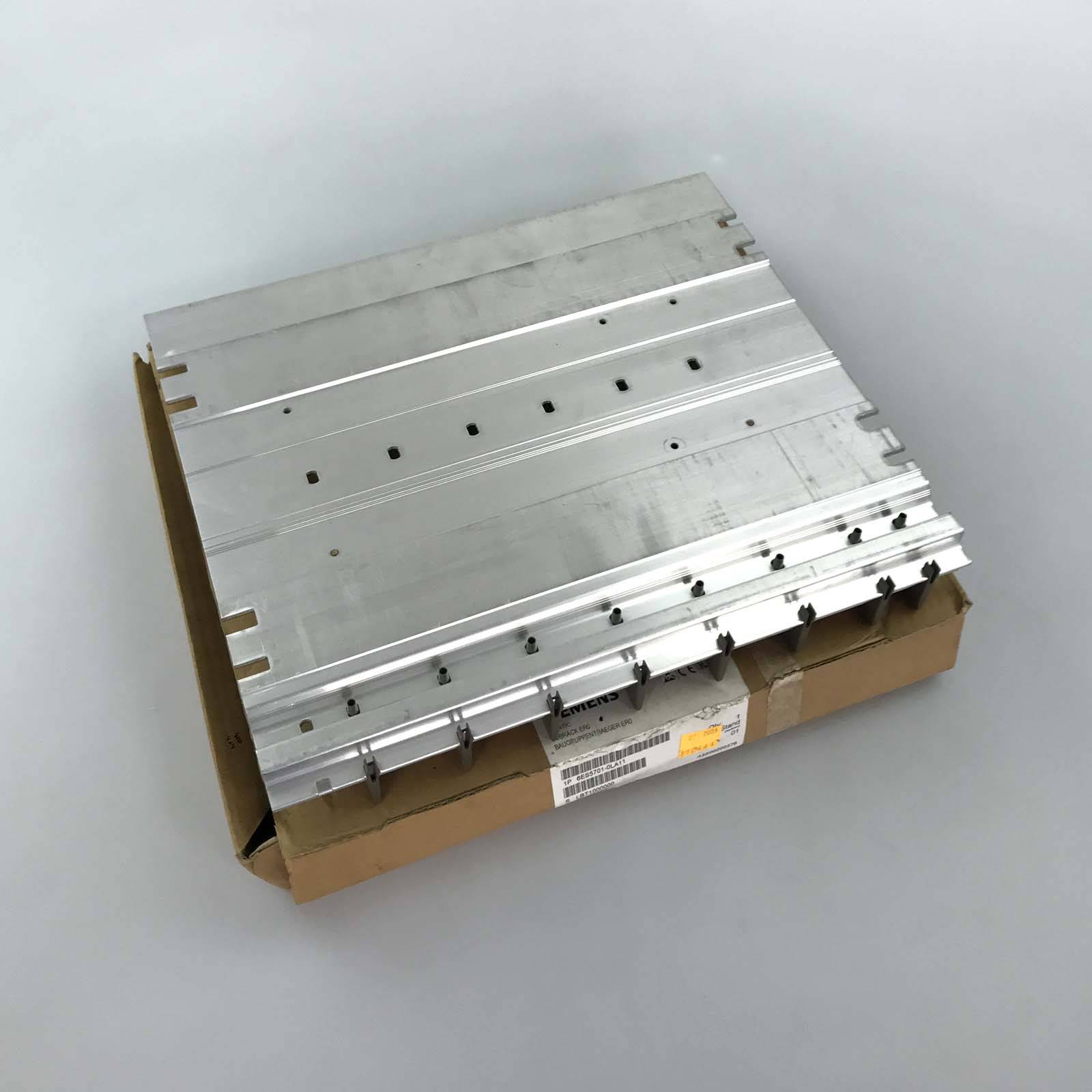 Simatic S5-115U Baugruppenträger 6ES5 701-0LA11 OVP