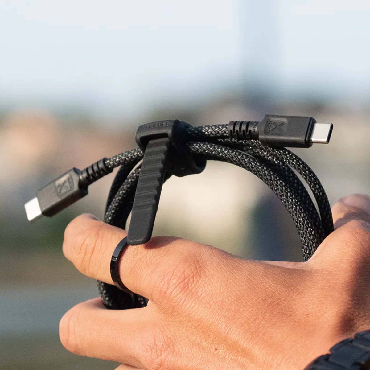 USB-C auf USB-C Kabel 240W NextGen ultra-verstärkt 1,5 m Schwarz