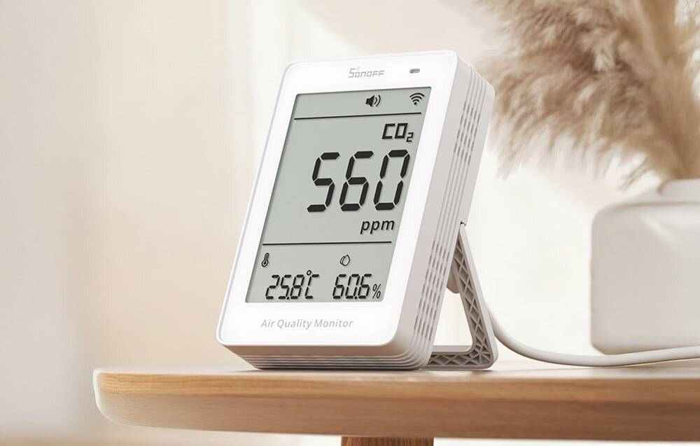 Sonoff AirGuard SAWF-08P Luftqualitätsmonitor, CO2-Messung, Display, WLAN