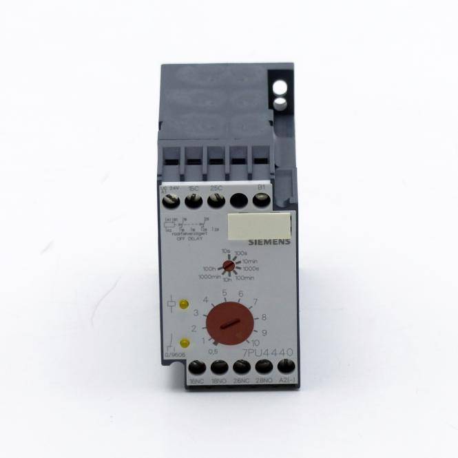 Siemens Zeitrelais (7PU4440-2BB30)