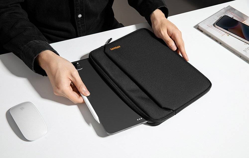 Tomtoc Light-B18 Tablet Sleeve black - Tasche