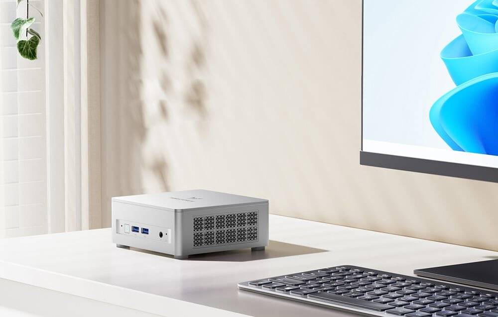 minisforum - UM870Plus-512 - MINIS FORUM UM870 Plus Ryzen 7 8745H 16 GB + 512 GB Mini-PC