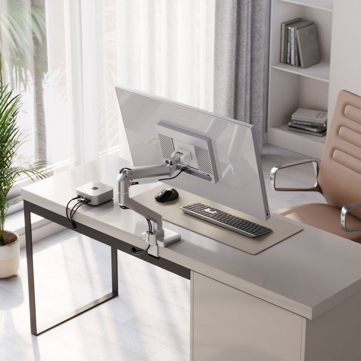 Flux Flexible Monitor Arm for Monitors