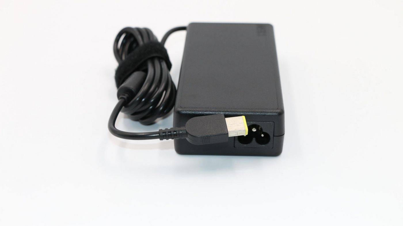 135W AC power adapter for