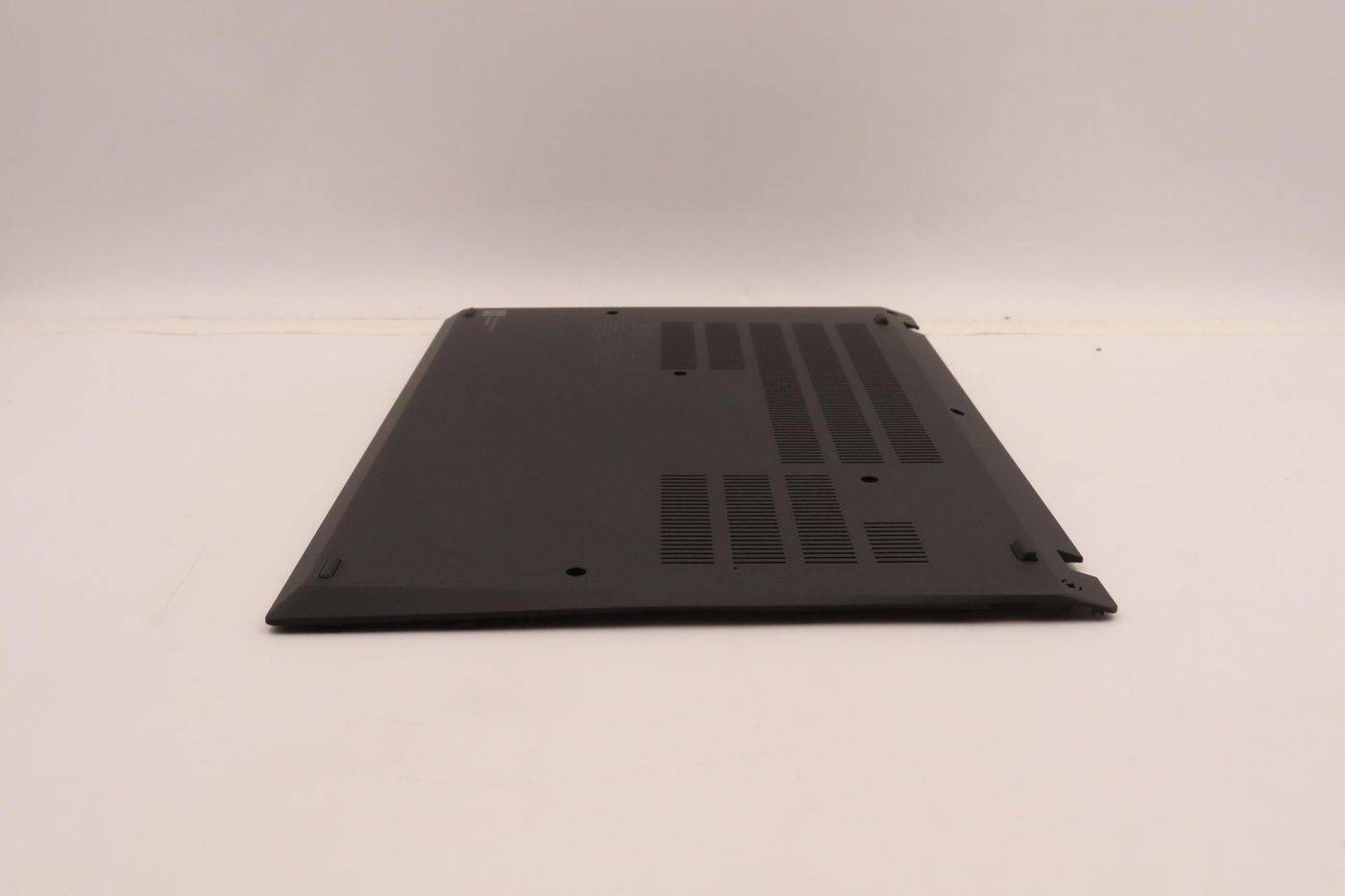 Bottom cover assembly for