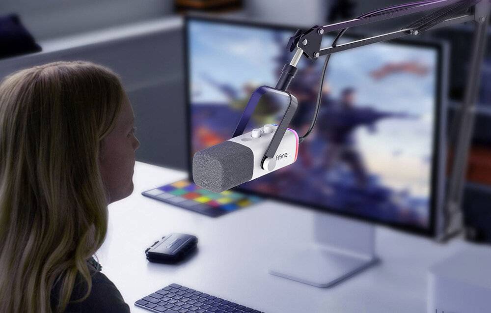 Fifine - AM8TW - Fifine AM8TW Gaming-Mikrofon mit Schwenkarm (weiß)