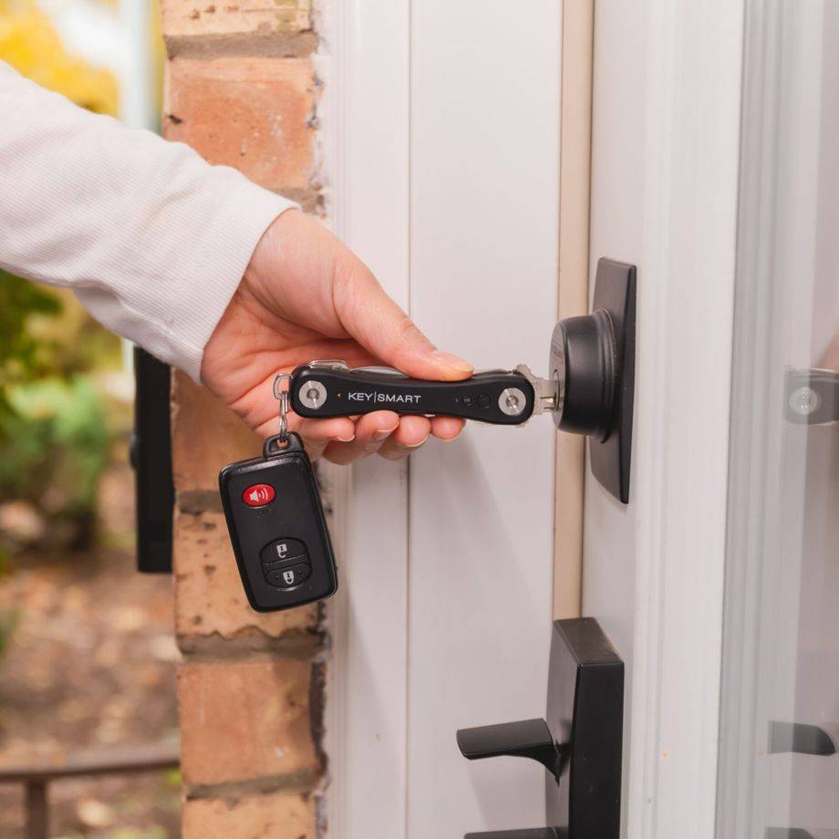 KeySmart iPro - Intelligenter Tracker für Handy