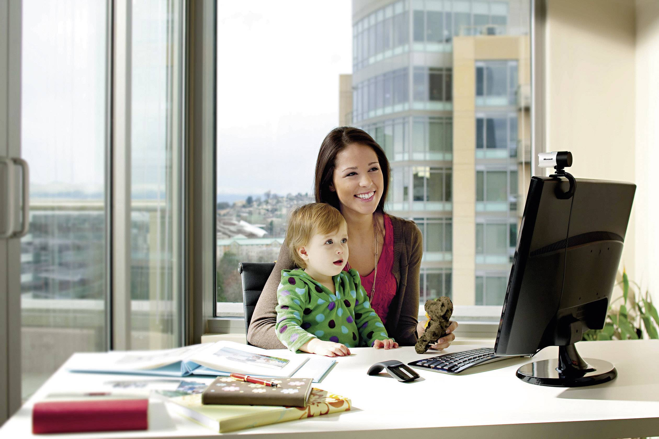 Microsoft LifeCam Studio Full HD-Webcam 1920 x 1080 Pixel Standfuß, Klemm-Halterung