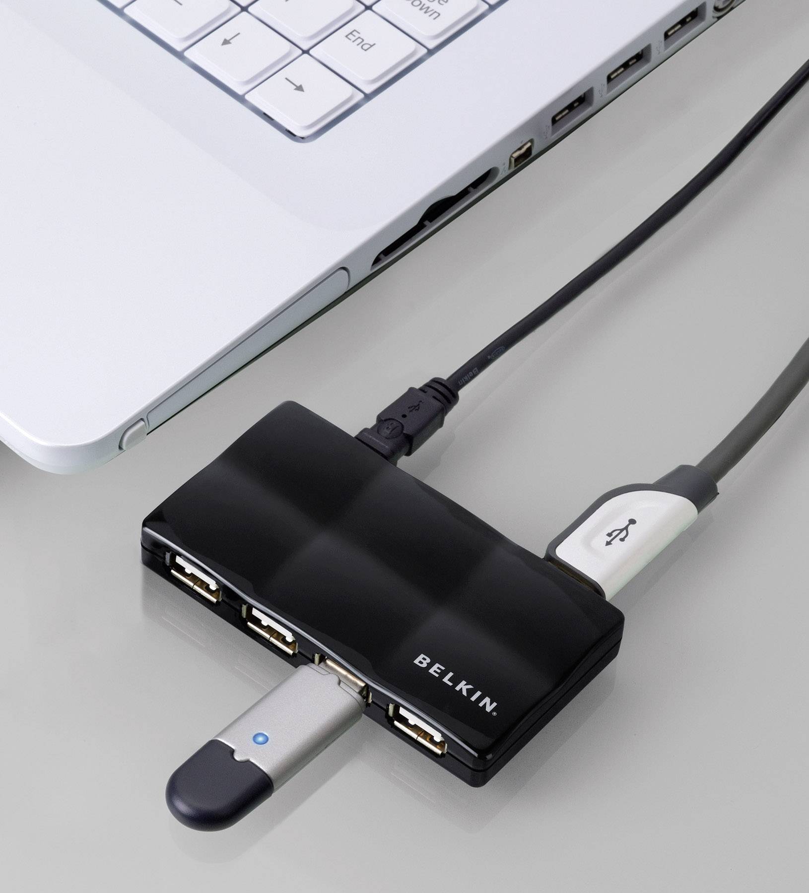 Belkin F5U701CWBLK 7 Port USB 2.0-Hub Schwarz