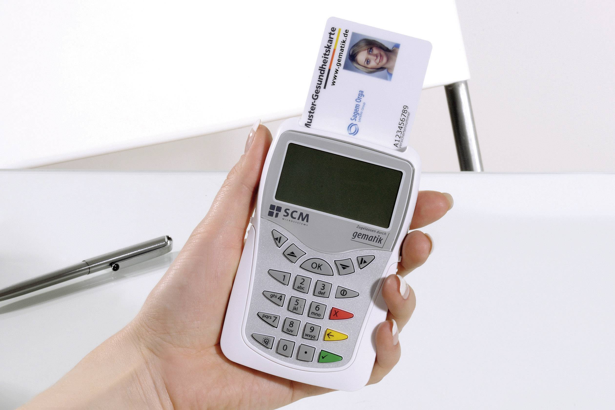 SCM Microsystems eHealth500 BCS-Mobiles-Terminal Gesundheitskartenleser