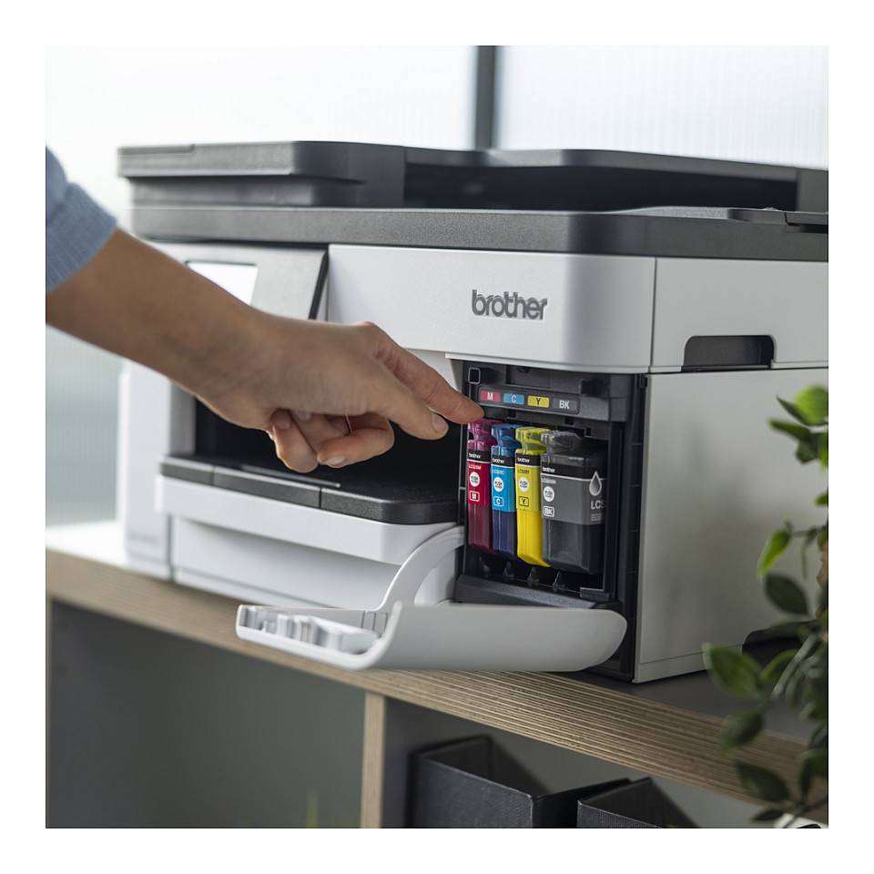 Brother MFC-J5010DW Tintenstrahl A4 1200 x 4800 DPI 28 Seiten pro Minute WLAN