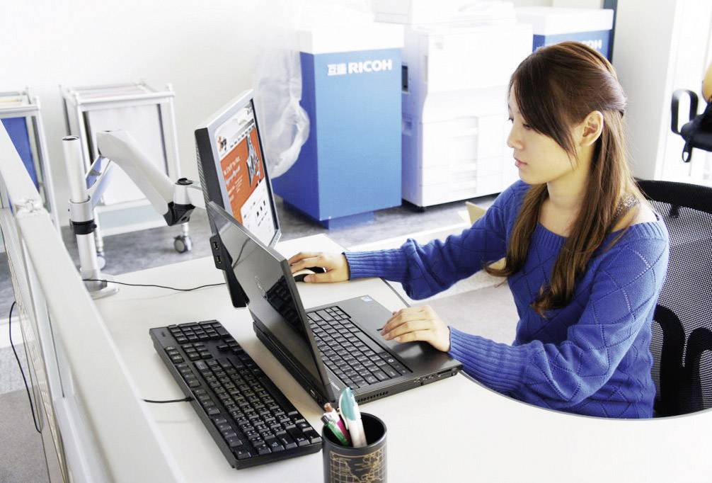 SpeaKa Professional SP-3947564 SuperFlex 1fach Monitor-Tischhalterung 25,4 cm (10") - 68,6 cm (27")