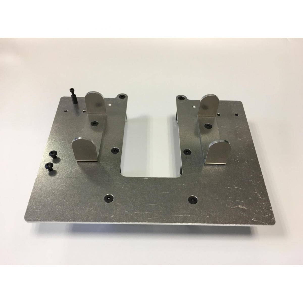 500907591 - Modellbauteil,1:14 Alu MB Arocs Grundplatte/Akkuh.