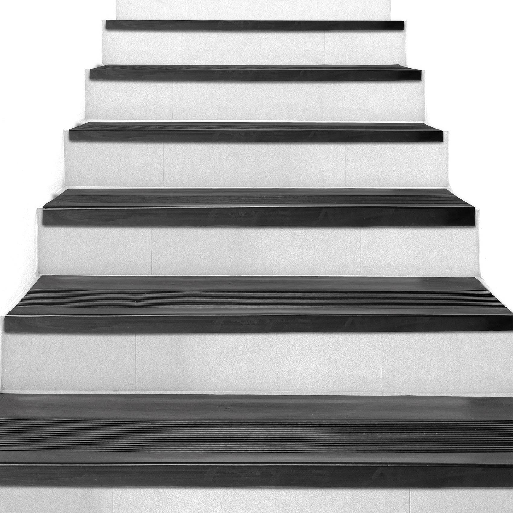 Stufenmatten Gummi Feinriefen Schwarz 90x30x4cm