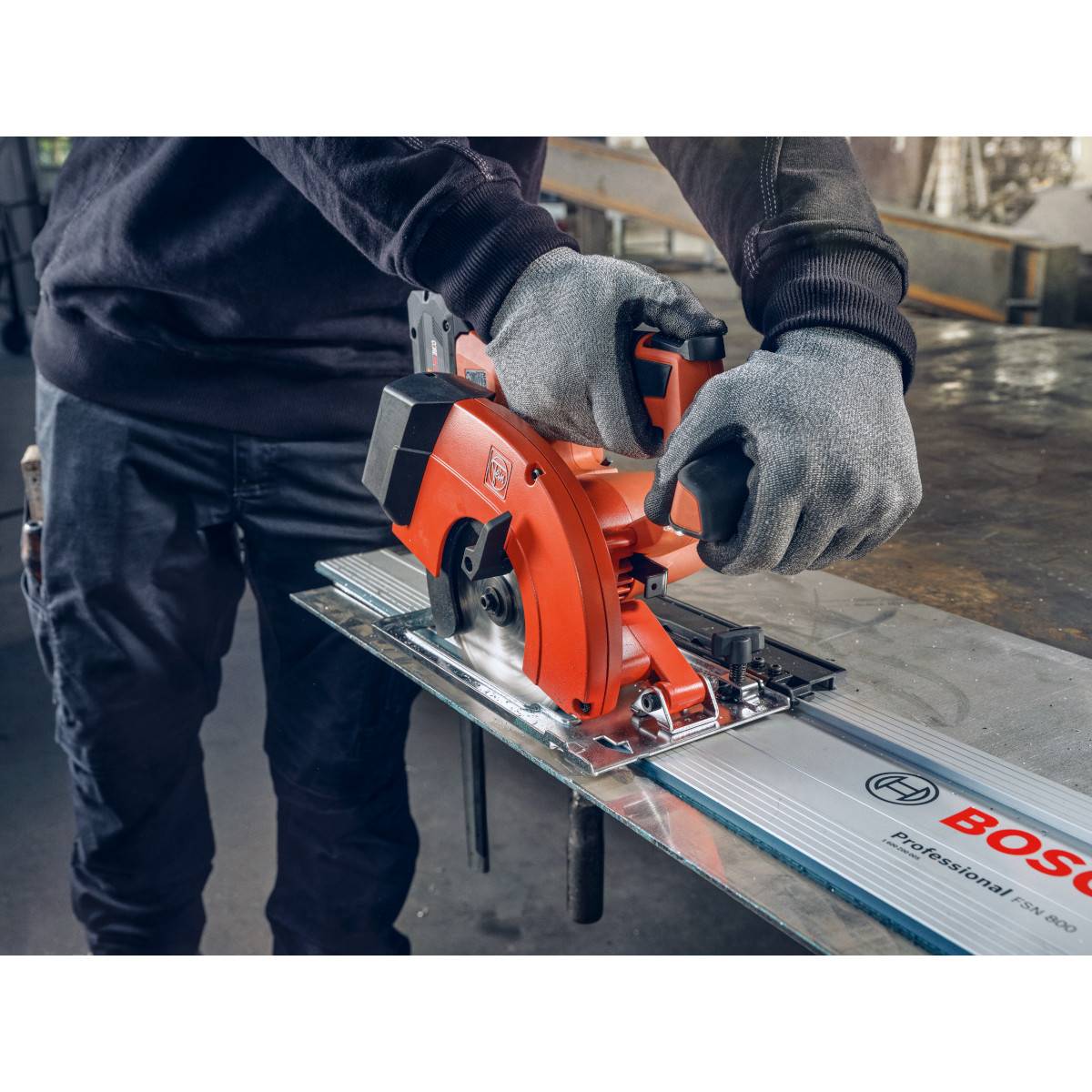 Fein Kompakte Akku-Handkreissäge für Metall||F-IRON Cut 57 AS Set 2 x 8 Ah