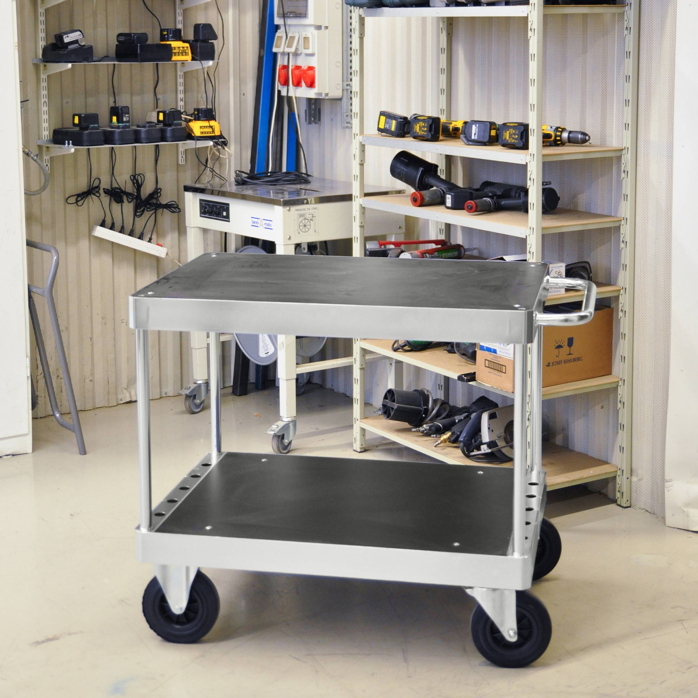 Kongamek Tischwagen verzinkt 894x594mm Ladefläche aus MDF mit Bremse