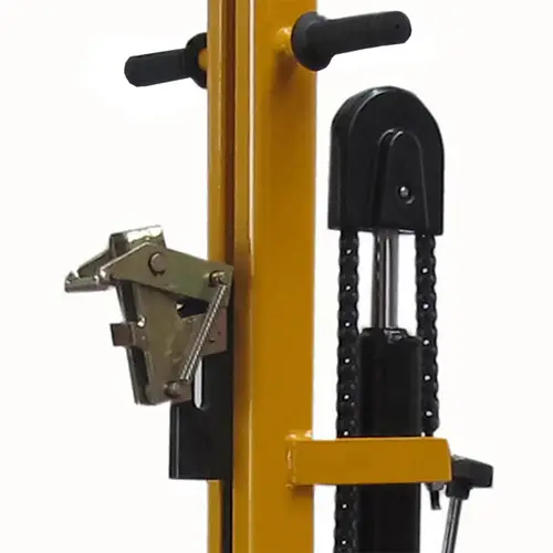 qteck Fassheber mit 780-1680mm Hubbereich und 300kg Hubkraft qteck Fassheber mit 780-1680mm Hubbereich und 300kg Hubkraft