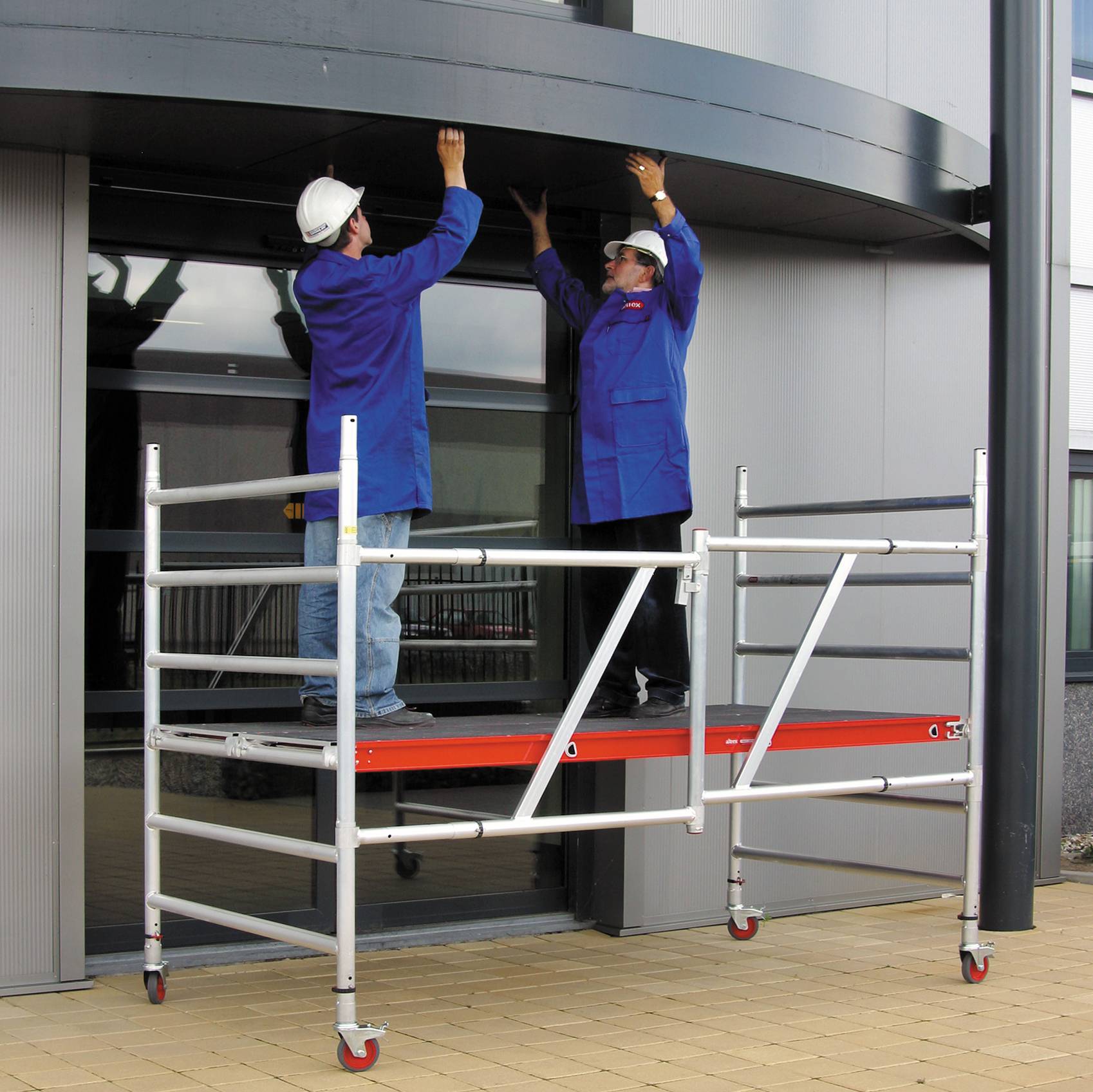 Altrex Klappgerüst RS Tower 54 Aluminium Fiber-Deck Plattform 0,75x1,85m mit Safe-Quick 6,8m AH