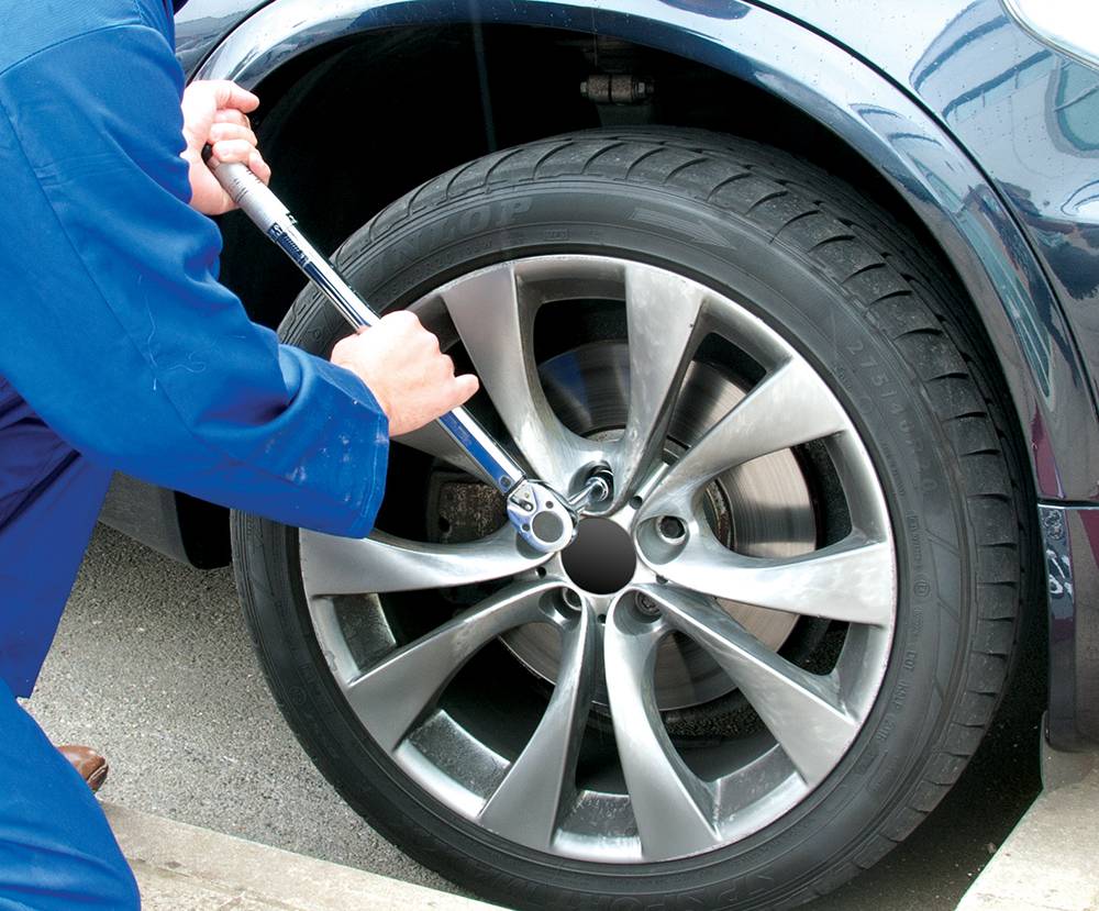 Drehmomentschlüssel 28-210 Nm 1/2 Zoll