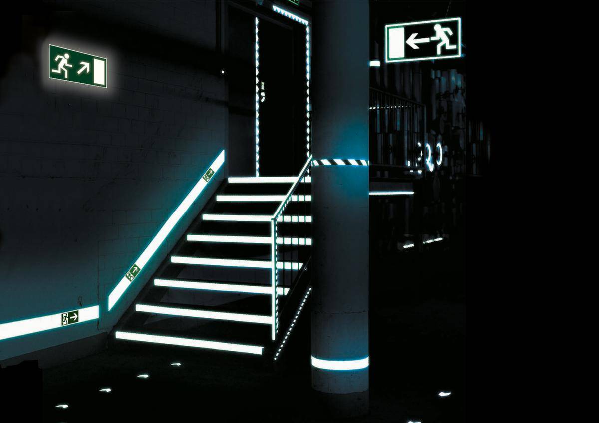 Rettungsz. 300x150mm Fol., Rett.weg rechts