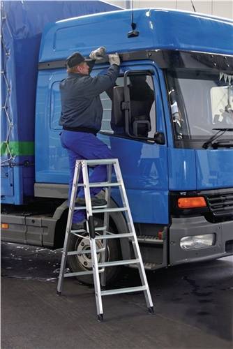 Stufenstehleiter 2x4 Stufen Alu.Leiterlänge 930mm GÜNZBURGER