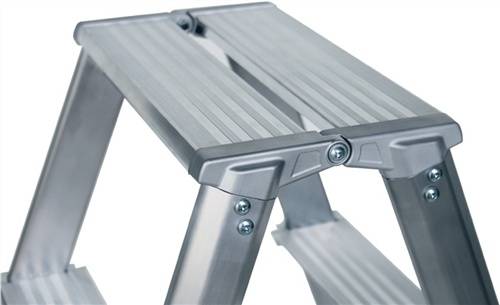 Stufenstehleiter 2x3 Stufen Alu.Leiterl-L.690mm Stufen-Holmverbindung geschraubt