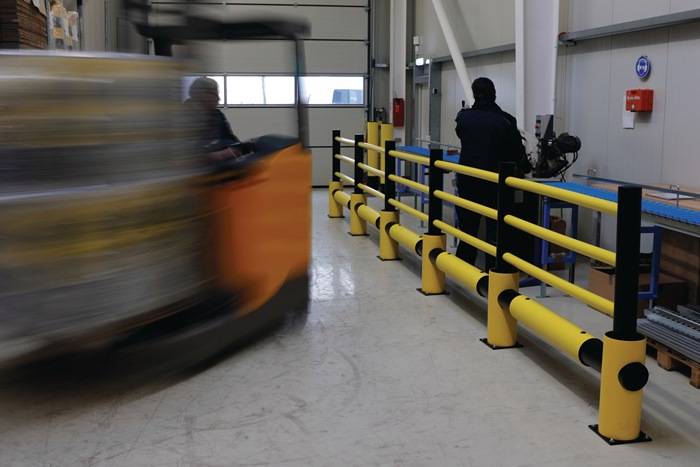 Mittelpfosten f.Verkehrsbarriere Plus H.1200mm f.1Balken schwarz f.d.Außenber.