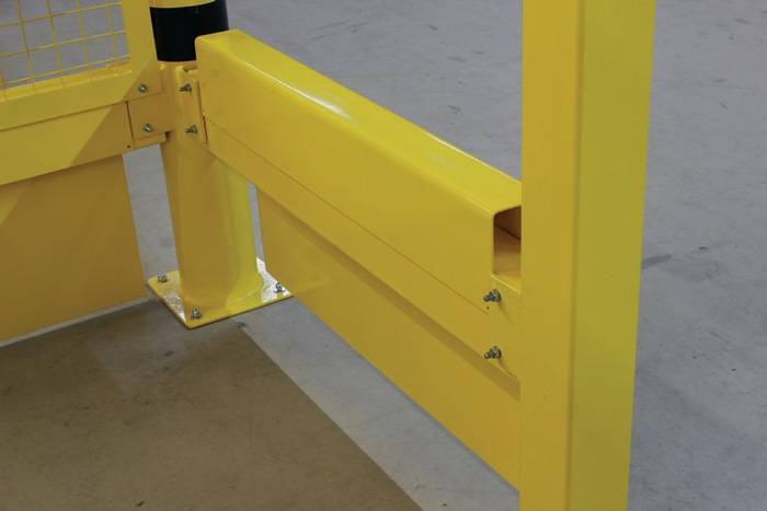 Unterfahrschutz L880xH490mm STA gelb f.Rammschutzplanke m.Befestigungsmaterial