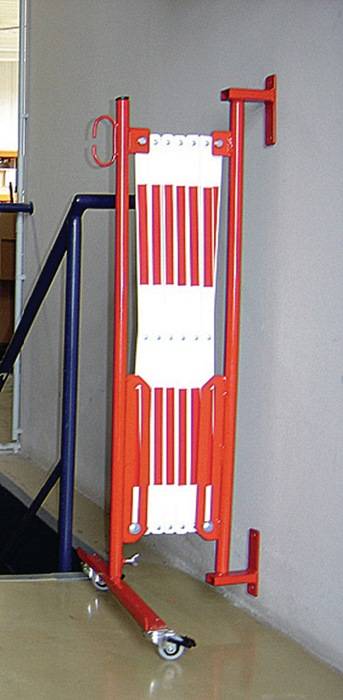 Scherengitter L3600xH1000mm m.Wandhalterung u.Rollenfuß rot/weiß