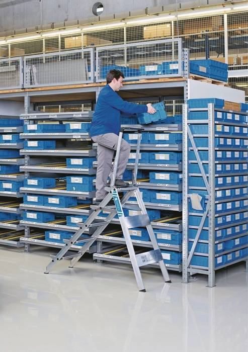 Sicherheitstreppe 4 Stufen Alu.m.Anti-Rutschbelag u.Sicherheitsbügel ZARGES