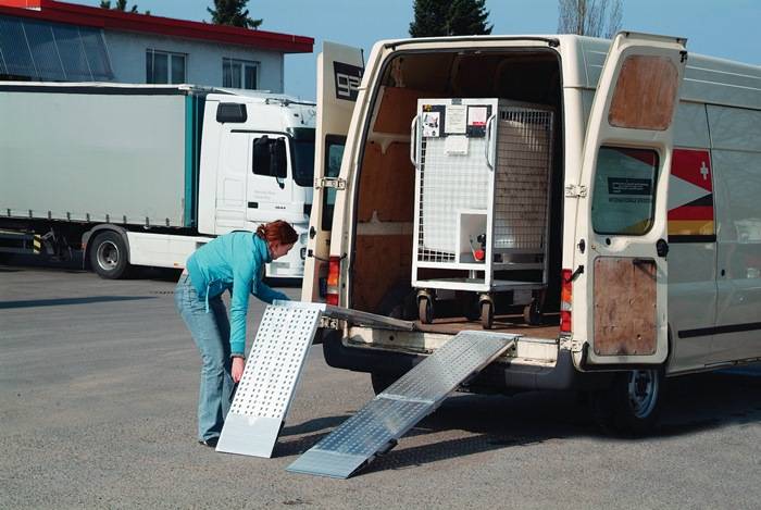 Auffahrrampe Alu.L2000xB800mm 975/St.kg ALTEC