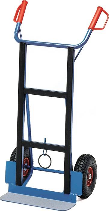 Zweirädriger Handkarren mit schwarzem Rahmen, roten Griffen, blauer Bodenplatte und großen Gummireifen zum Transportieren schwerer Gegenstände.
