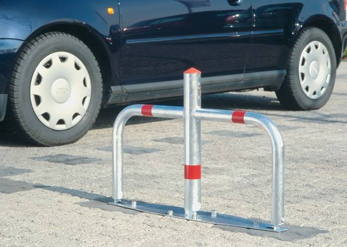 Sperrb.H.500mm silber,m.roten Reflexstreifen D.60/40mm m.PZ URBANUS