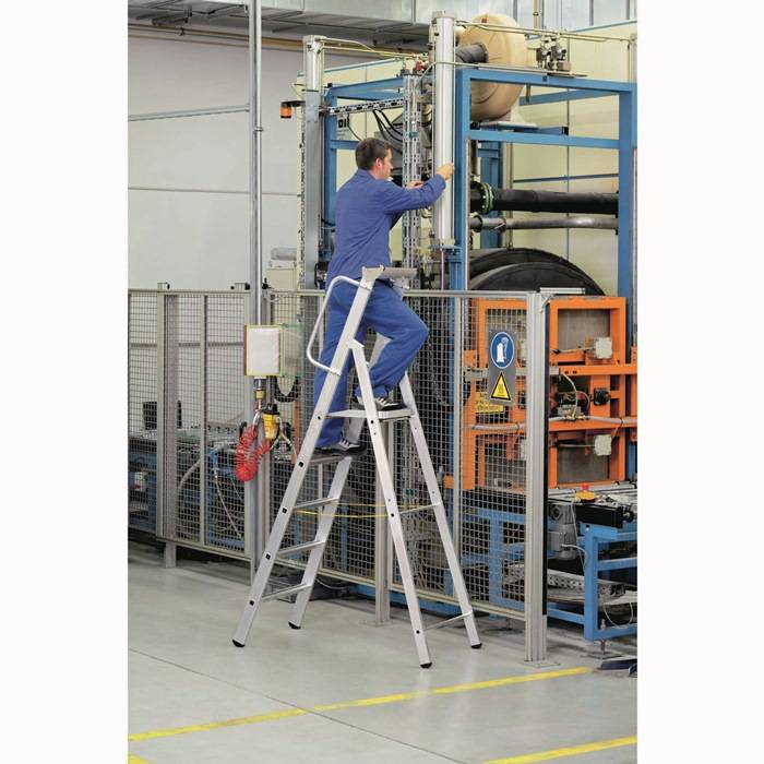 Stehleiter Meistertritt S 12Stufen L.4,28m Arbeits-H.5,1m LM gebördelt G.23,3kg