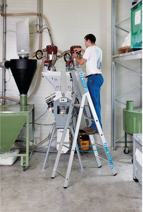 Stufen-Stehleiter Saferstep S L.2,71m Arbeits-H.3,85m G.11,1kg 7Stufen Zarges