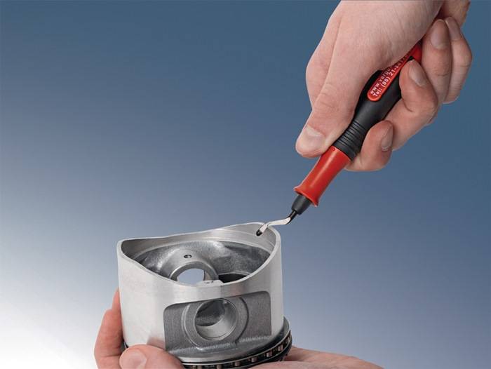 Klinge C42 mit praktischem Taschenklipp - VARGUS