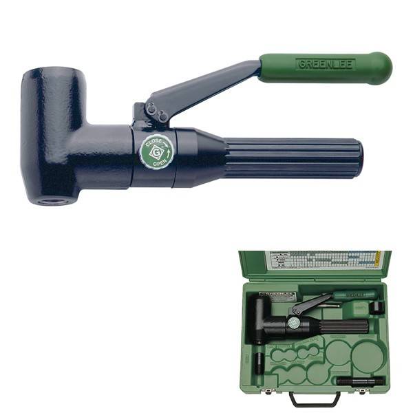 Ein hydraulischer Stanzwerkzeug-Satz mit einer Pumpgriff, kreisförmigen Stanzformen verschiedener Größen und einem Transportkoffer. Der Markenname auf dem Koffer lautet 'Greenlee'.