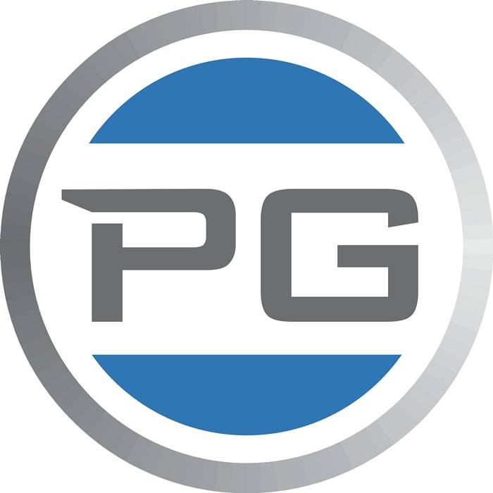 Logo mit den Buchstaben 'PG' in Grau innerhalb eines blauen Kreises, umrandet von einem silbernen Ring.