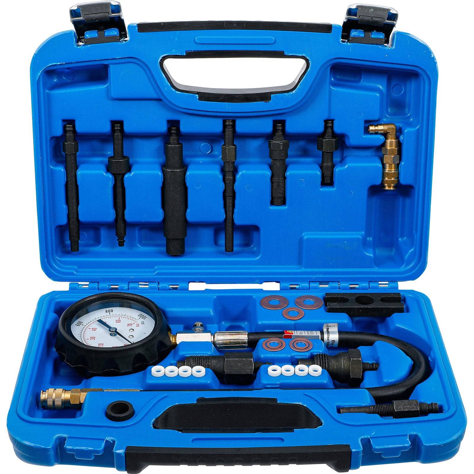Eine blaue Werkzeugausrüstung, die geöffnet ist und verschiedene Komponenten zeigt, darunter einen Druckmesser, Schläuche, Adapter und Düsen, die für Testzwecke konzipiert sind.