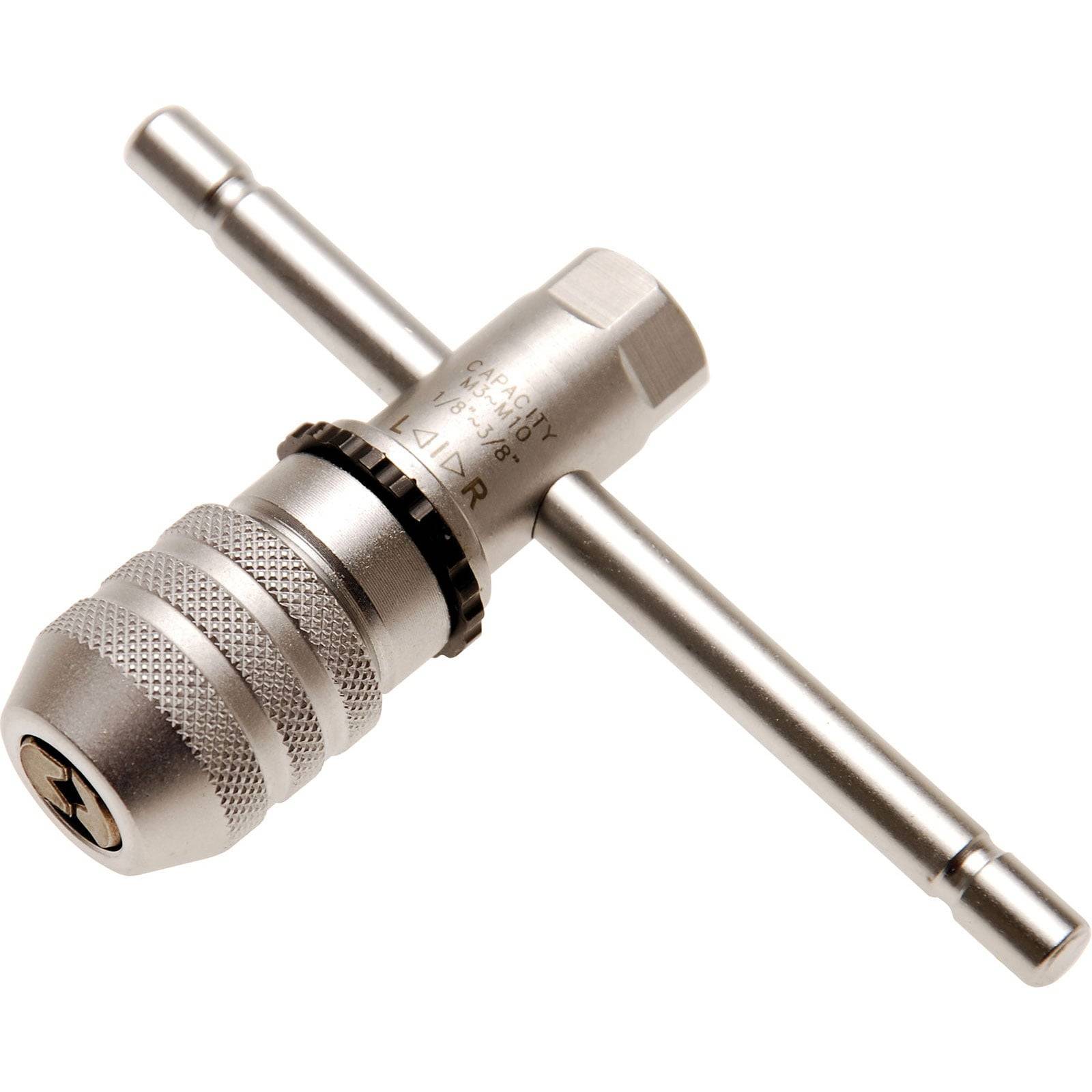 Ein Metall-T-Griff-Gewindebohrer-Handhalter mit strukturiertem Griff und verstellbaren Backen zum Halten von Gewindebohrern, verwendet zum Gewindeerzeugen in Löchern.