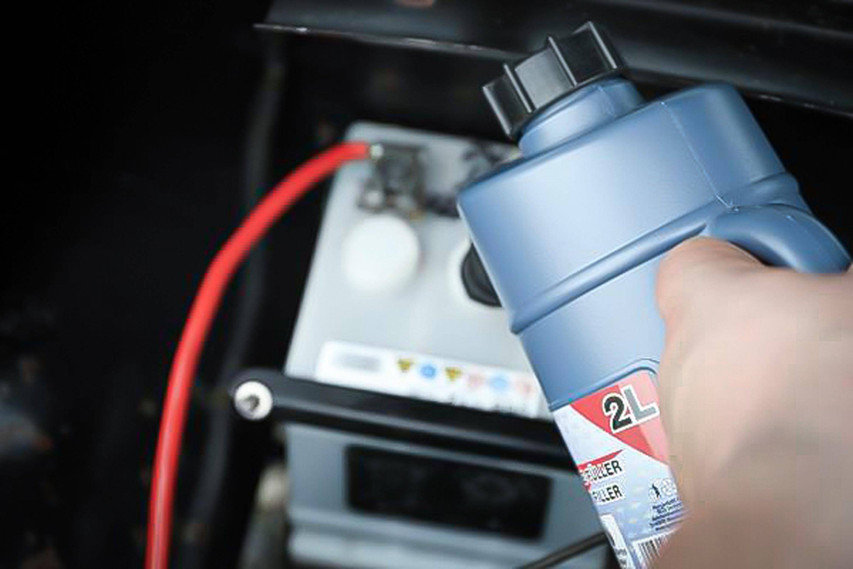 BGS Batteriefller | 2 Liter