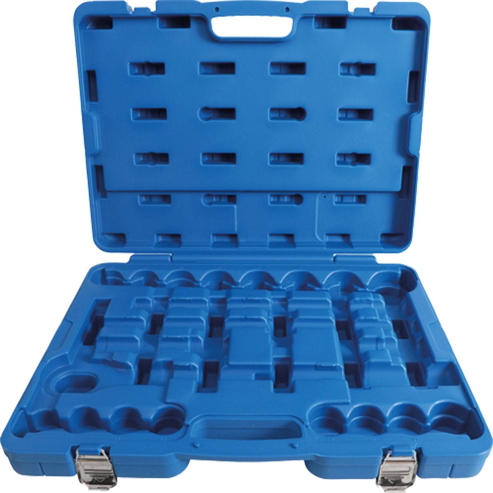 Ein offener blauer Kunststoff-Transportkoffer wird gezeigt mit benutzerdefinierten Fächern für Werkzeuge, entworfen für sichere Beförderung und Organisation.