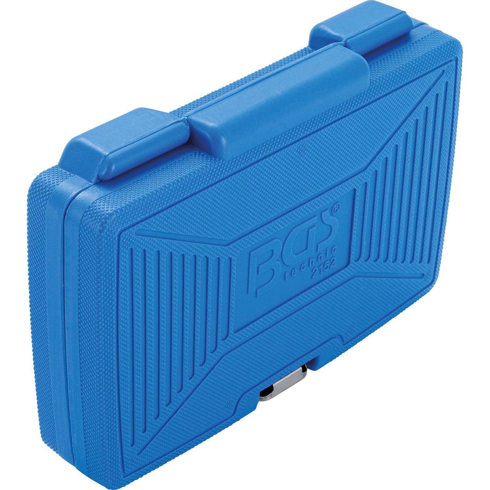 Eine blaue, Kunststoff-Transportbox mit strukturierter Oberfläche und sicherer Verschließung, auf deren Oberseite das Logo 'BGS technic' geprägt ist.