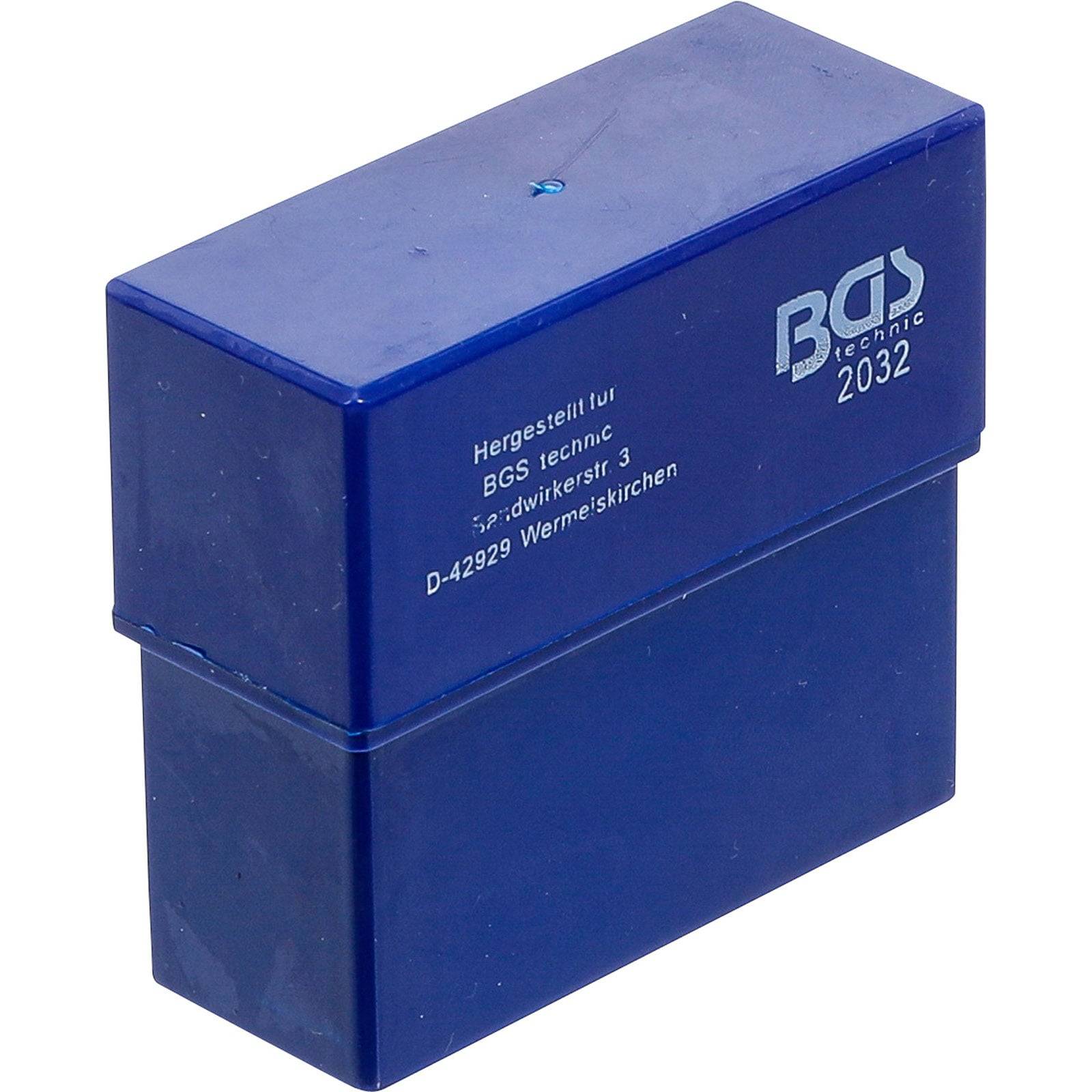 Ein blauer rechteckiger BGS Technic Gegenstand mit der Nummer '2032', möglicherweise eine Werkzeugbox oder ein Behälter.